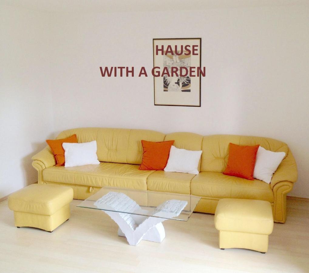 Flair Apartmanhaz Егер Екстериор снимка