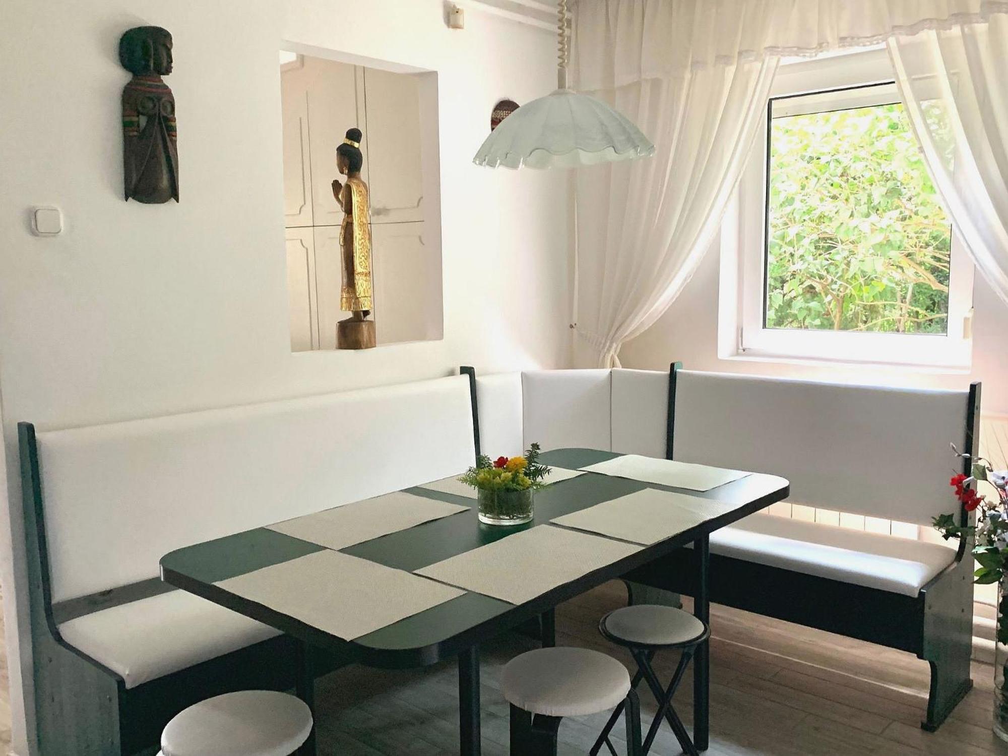 Flair Apartmanhaz Егер Екстериор снимка